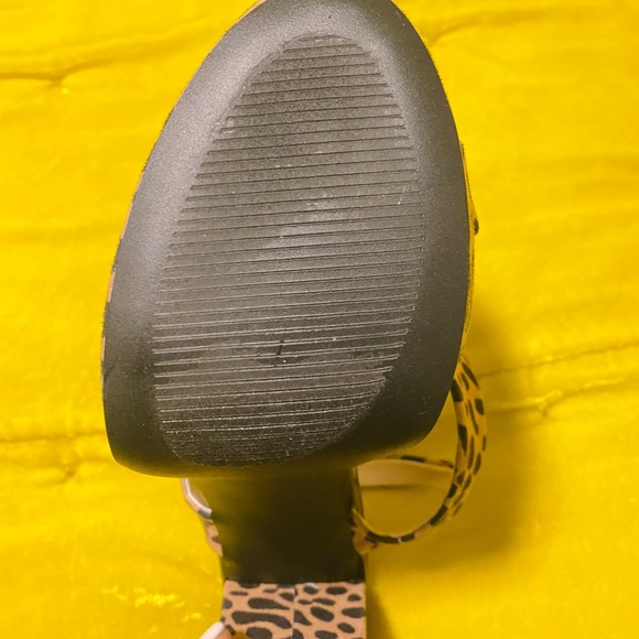 Animal print heels 9 - Picture 2 of 2